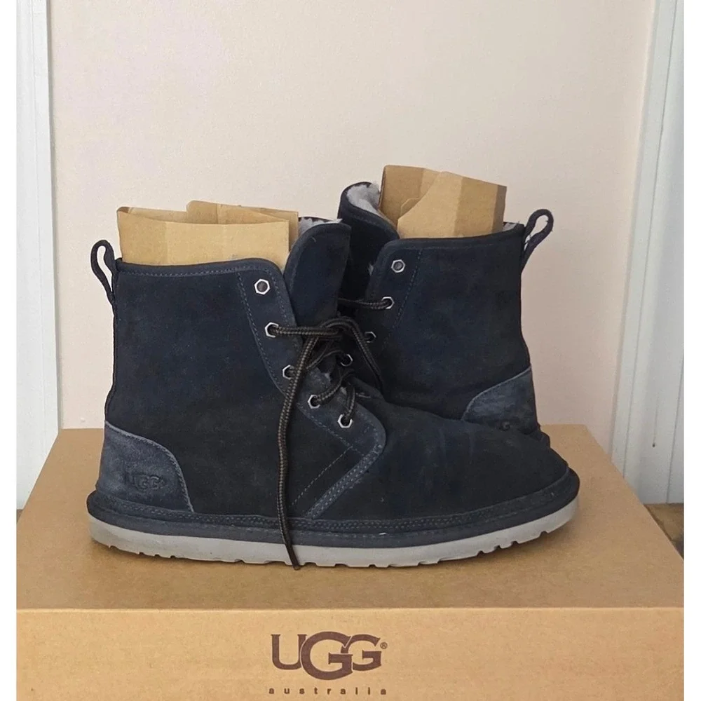 UGG Harkley Black Suede Sheepskin Lined Lace Up Boots Mens F27018G Size 10